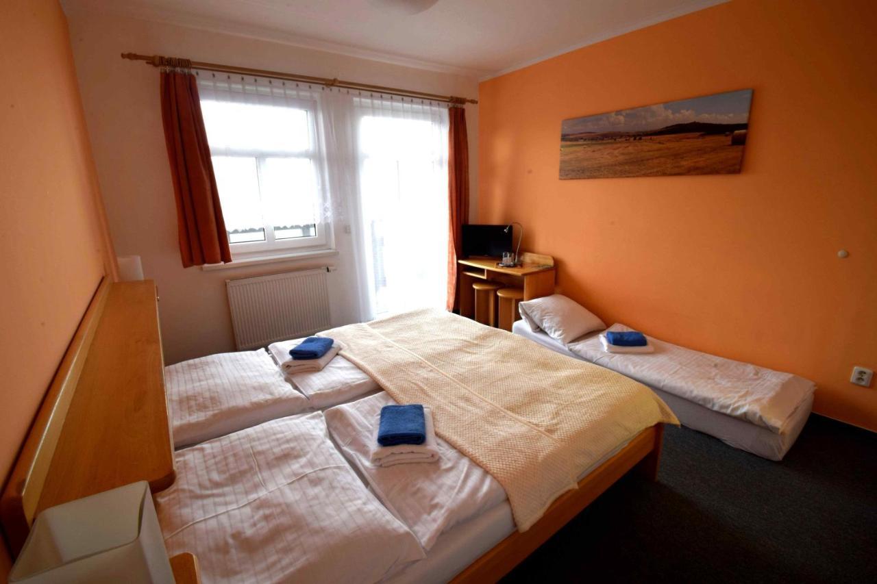 Hotel Emeran Litvínov Eksteriør billede