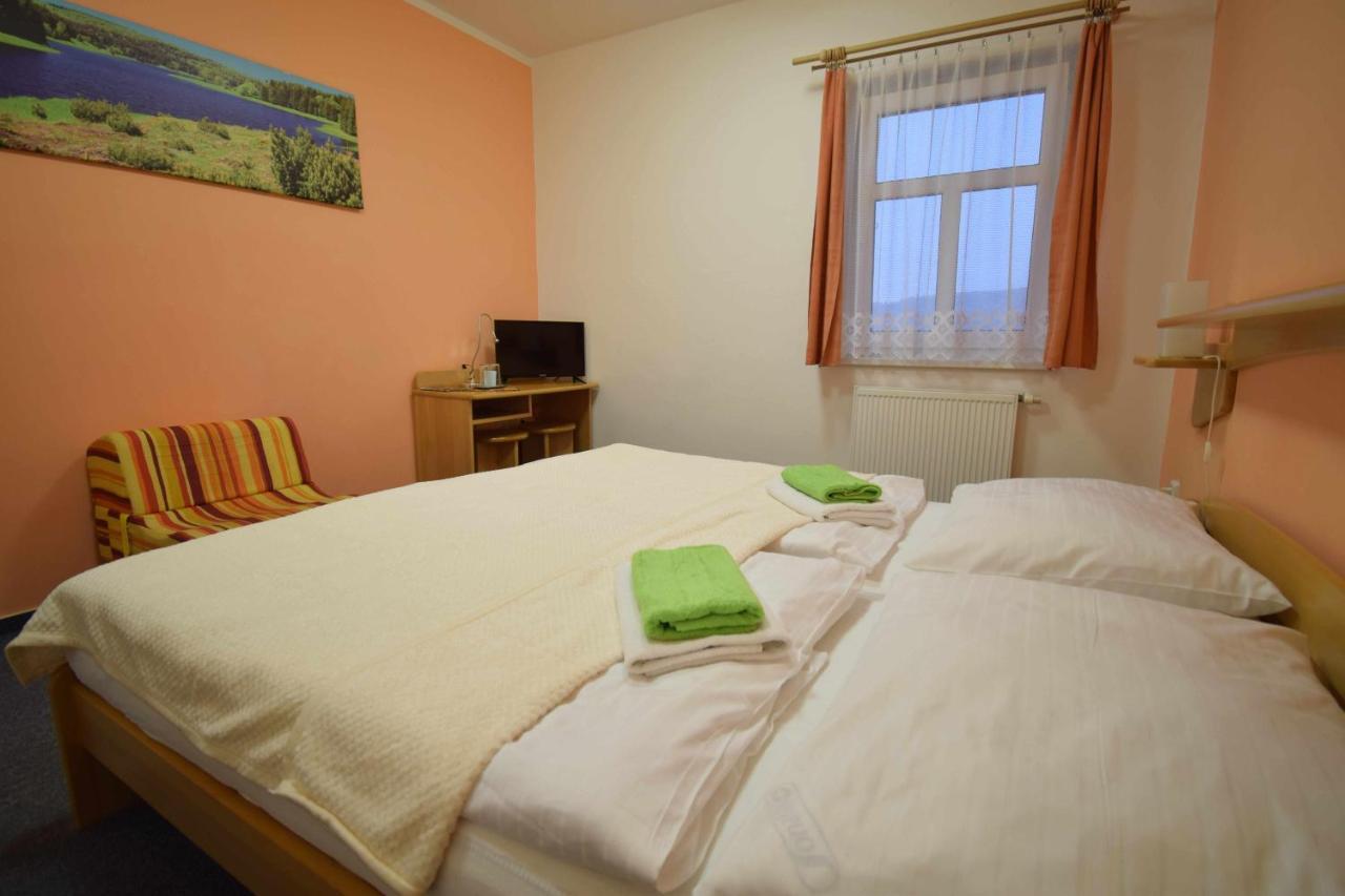 Hotel Emeran Litvínov Eksteriør billede
