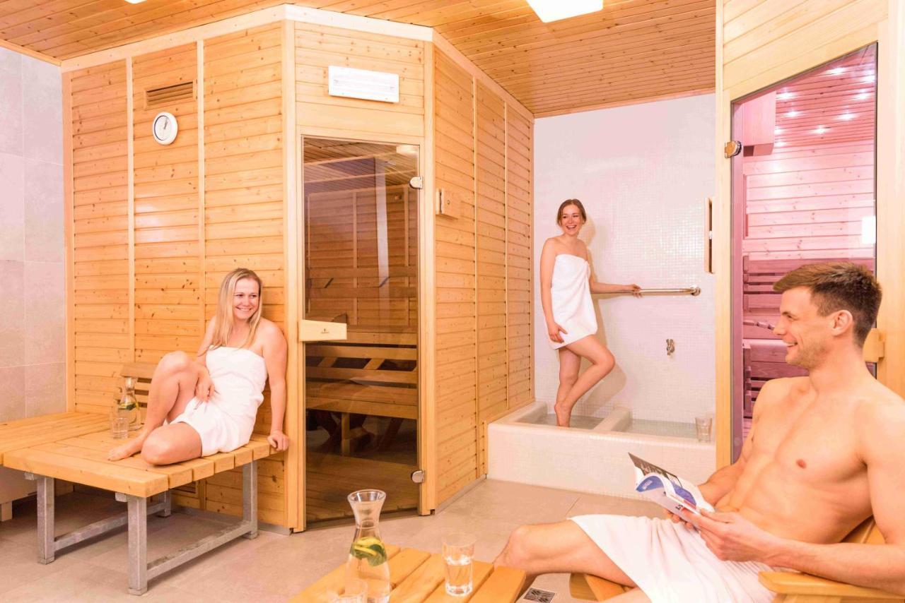 Hotel Emeran Litvínov Eksteriør billede