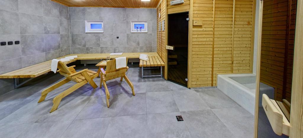 Hotel Emeran Litvínov Eksteriør billede